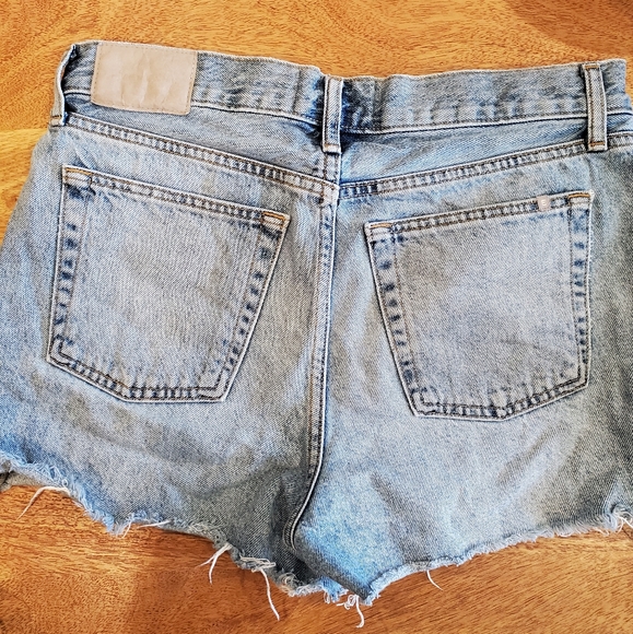 Everlane the relaxed 90s short - Picture 6 of 7